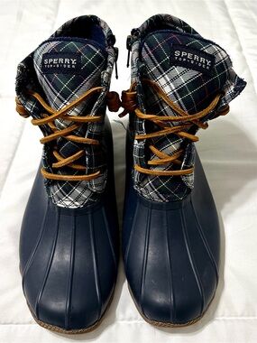 Sperry Top-Sider Saltwater Duck Boots • Navy/ Plaid Colorway • Sz 9